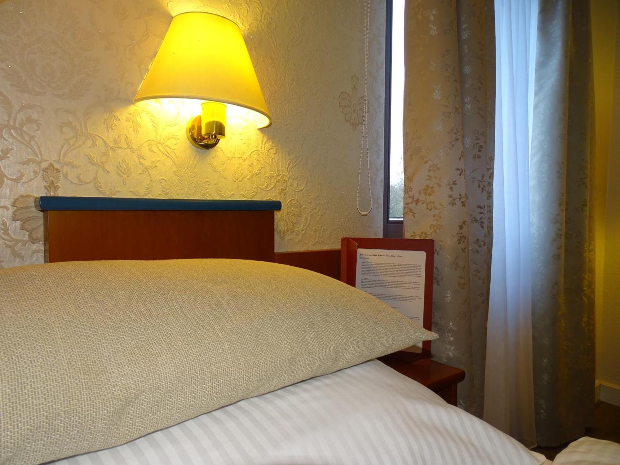 Hotel Kolossos Duesseldorf - Нойс Стая снимка