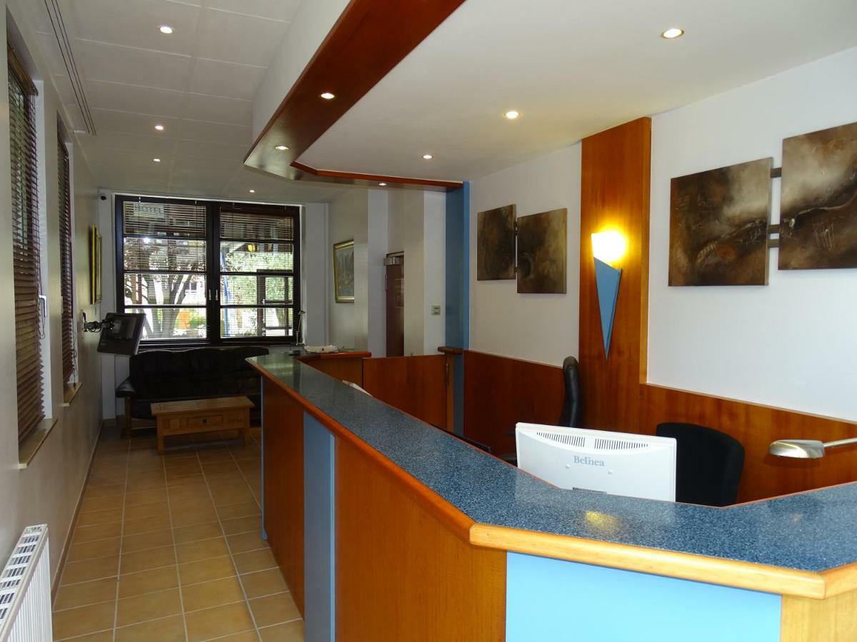 Hotel Kolossos Duesseldorf - Нойс Екстериор снимка